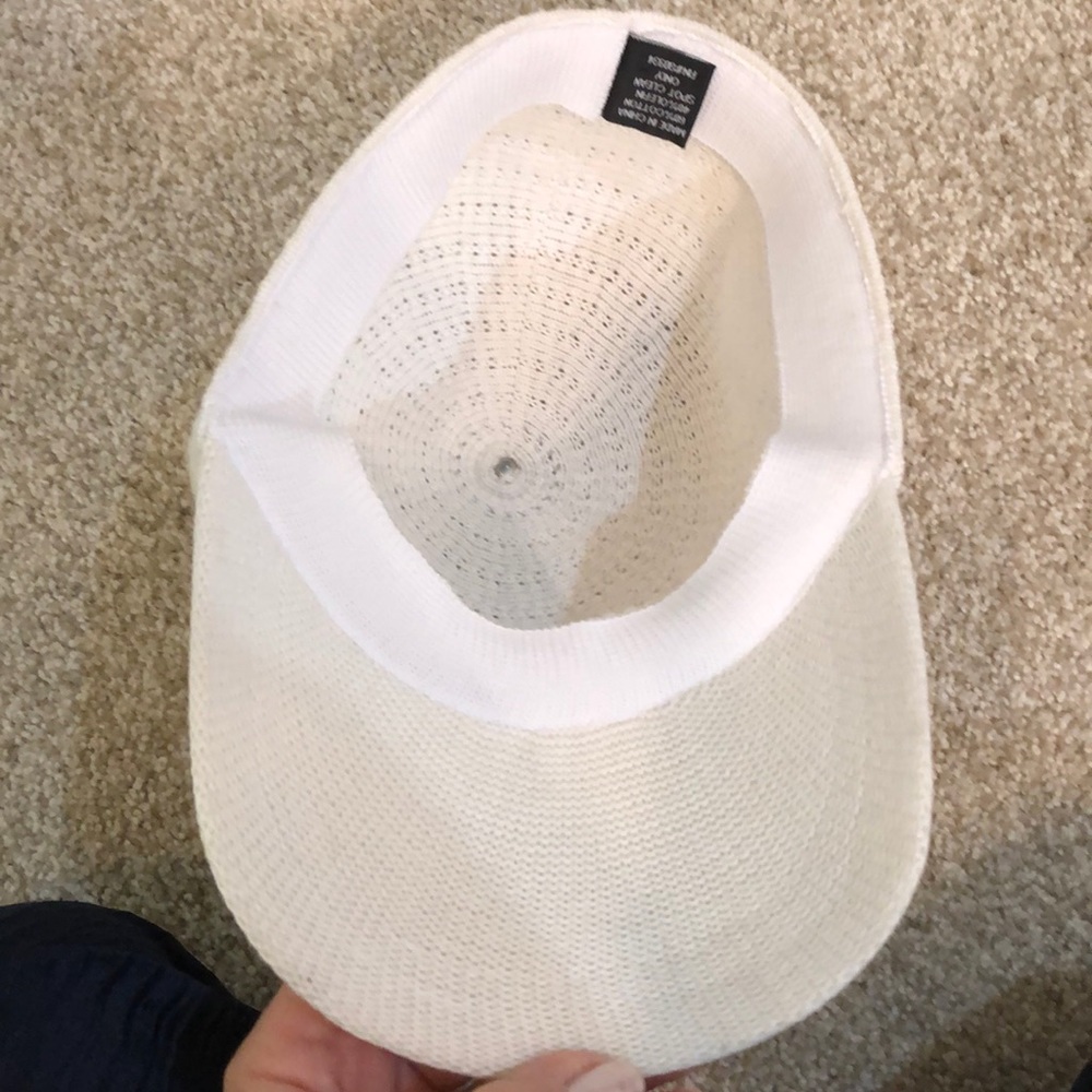 August hat - Picture 5 of 8